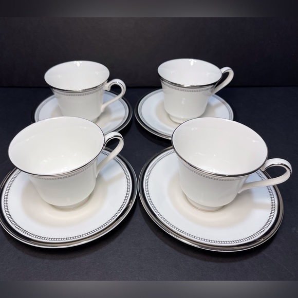 Royal Doulton SARABANDE Set of H.5023 Footed Teacups & Saucers - Picture 5 of 13